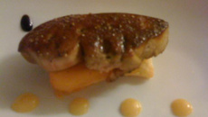 Croustillant de kaki, foie gras et son condiment kaki