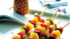 Brochette de fruits exotiques