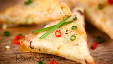 Samoussa au poulet - Recette réunionnaise