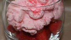 Verrine de fraises, Chantilly au Marsmallow