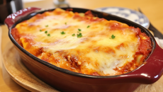 Lasagnes, sauce bolognaise et jambon