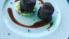 Filet mignon de biche au roquefort