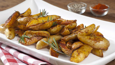 Pommes de terre au paprika et aux herbes