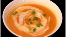 Velouté aux courgettes jaunes