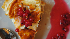 Cheesecake, coulis de groseilles