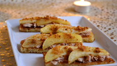 Toasts de pain perdu au foie gras, pomme et spéculoos