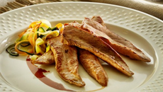 Aiguillettes de canard à l'orange et aux épices