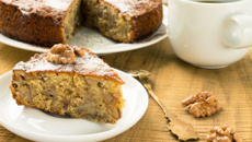 Gâteau aux noix et sucre complet