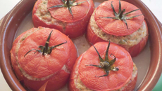 Tomates farcies à la crème de Brebis