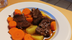Bœuf aux carottes préparé à la Guinness