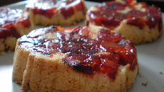 Mini crumbles renversés aux pommes et aux poires