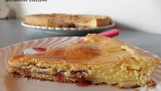 Gâteau basque aux fraises