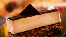 Terrine de foie gras glacée au chocolat