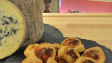 Feuilletés banane et poire à la Fourme d'Ambert