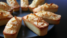 Financiers aux amandes faciles