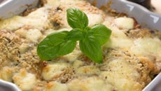 Parmigiana aux aubergines, mozzarella et parmesan