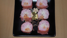 Maki rose de crabe et crevettes