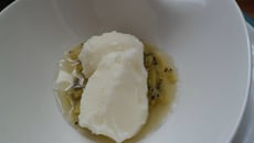 Sorbet mascarpone-citron sur lit de kiwi de l'Adour et son jus