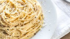 Spaghettis pecorino et poivre (Cacio e Pepe)