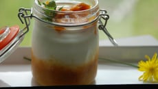 Yaourt à la purée de prunes et compote d'abricots