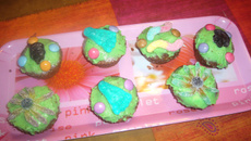 Cupcake au chocolat et glaçage pistache