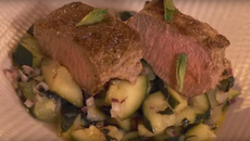 Agneau aux épices et salsa de courgettes