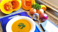 Potage potiron-pomme au curry