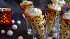 Cornets feuilletés au fromage frais et saumon fumé