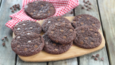 Cookies géants au chocolat au lait
