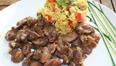 Salade de riz aux gésiers de poulet frais