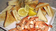 Crevettes marinées et sandwichs au citron