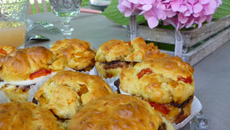 Muffins de poivrons, tapenade et mozzarella