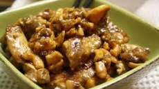 Aiguillettes de poulet colombo aux lardons sauce kikkoman