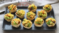 Mini-tortilla cups avocat et poulet