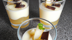 Verrine de chocolat blanc et poires