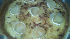 Quiche tomatée aux lardons et fromage de chèvre