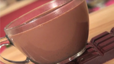 Chocolat chaud aux deux chocolats lait et noir