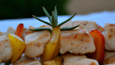 Brochettes de lotte au barbecue