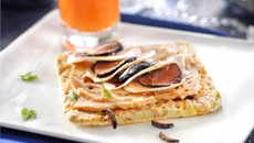 Galette maïs et terrine forestière aux champignons de Paris et truffe fraîche