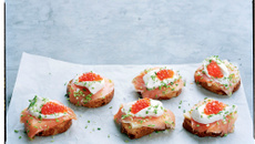 Crostini au saumon fumé de Norvège et au fromage