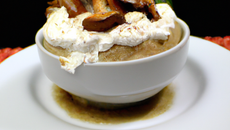 Cappuccino de cèpes à la chantilly au lard fumé