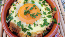 Œuf cocotte au cantal