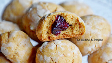 Biscuit à la confiture et miel