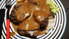 Rôti de bœuf sauce roquefort