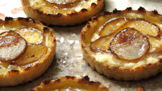 Tartelettes aux poires et amandes     