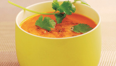 Crème de carottes, cumin et coriandre
