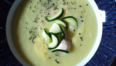 Soupe crémeuse à la courgette