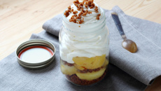 Dessert aux pommes en bocal