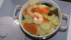 Baeckoff de la mer au saumon haddock et à l'oignon rouge