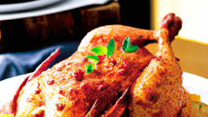 Chapon en croûte aux épices